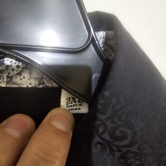 Robert Graham button up dress shirt size XXL - Picture 5 of 11